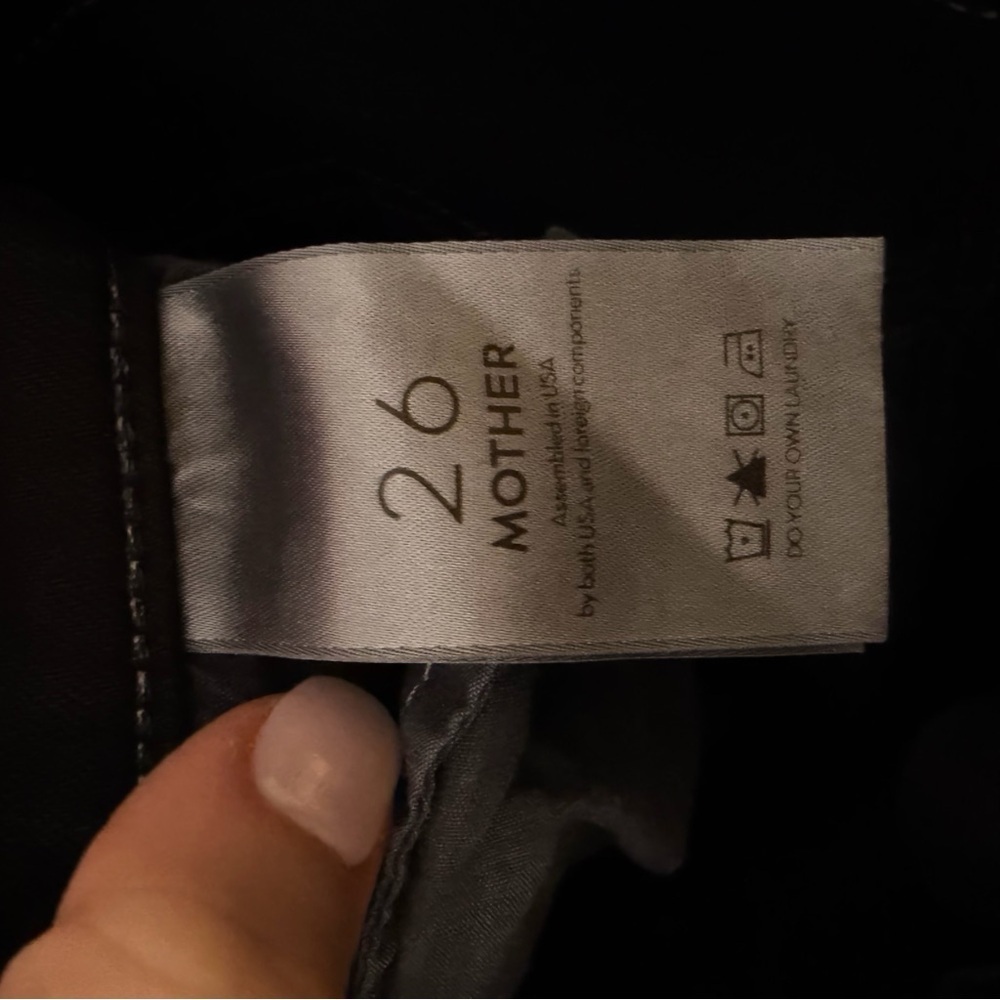 Mother Dark Wash Jeans size 26 - Picture 6 of 8